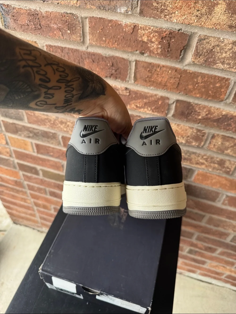 NIKE. Air Force 1 ‘07 LV8